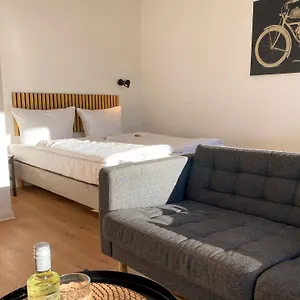Rhein Neuss-duesseldorf Messe Apartment